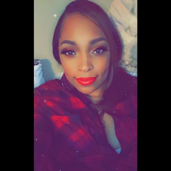 Meet your Posher, Jessica - Picture 6 of 9